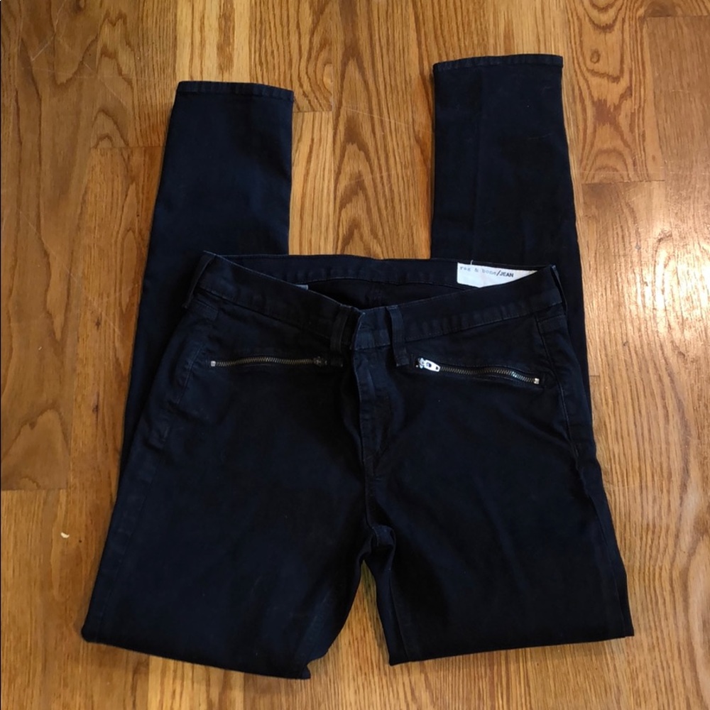 Black skinny jeans